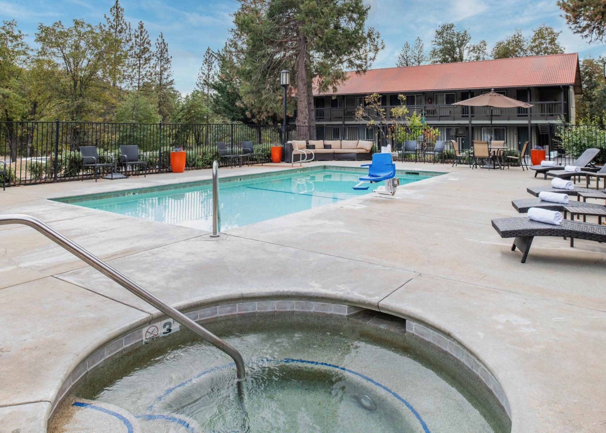 Yosemite Westgate Lodge Groveland Exterior foto